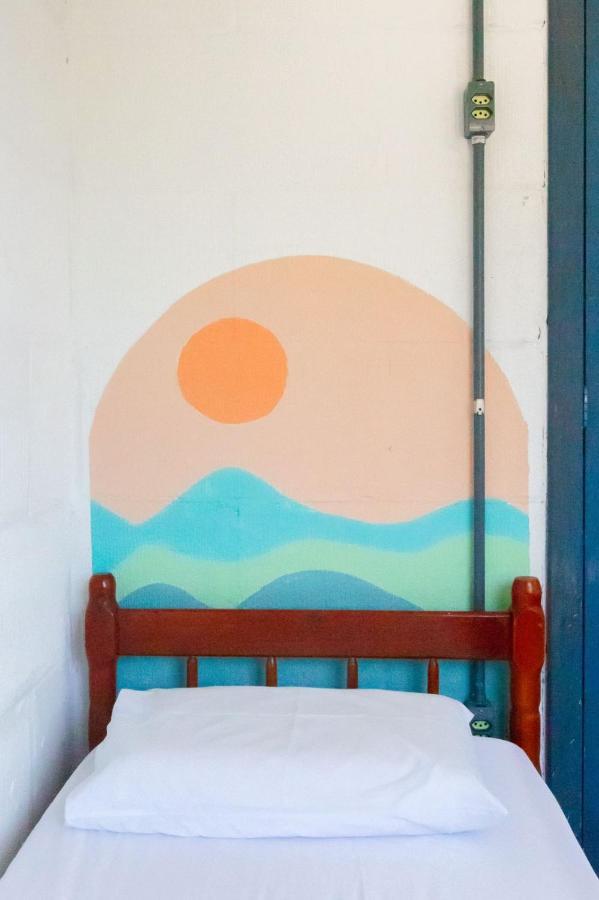 Sea Wolf Surf Hostel Florianópolis Eksteriør billede